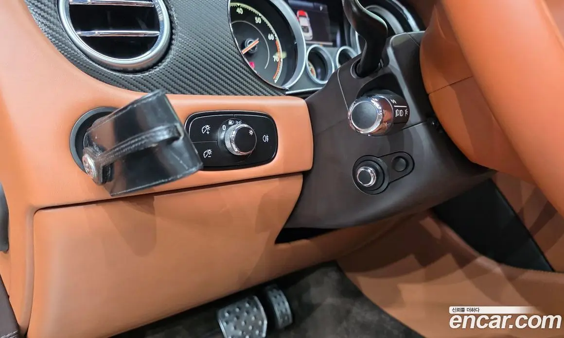 Bentley Continental 2016 4.0 автомат (гидро), фото 17 Bentley Continental 2016 4.0 автомат (гидро), фото 17