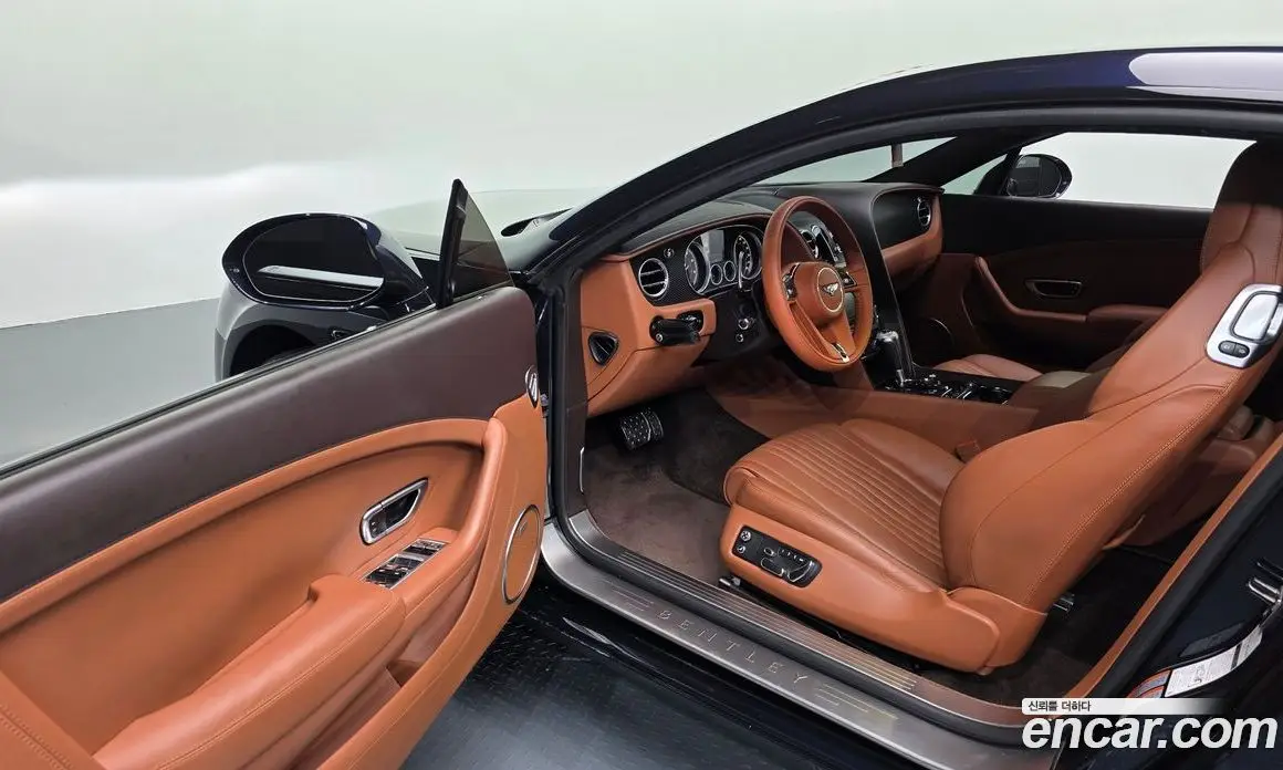 Bentley Continental 2016 4.0 автомат (гидро), фото 10 Bentley Continental 2016 4.0 автомат (гидро), фото 10
