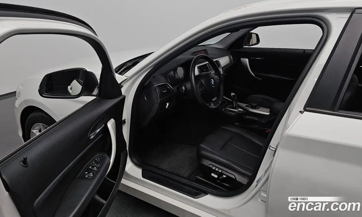BMW 1 серия 2018 2.0 автомат (гидро), фото 12