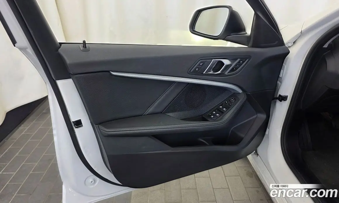 BMW 1 серия 2021 2.0 автомат (гидро), фото 14