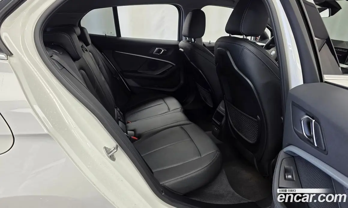BMW 1 серия 2021 2.0 автомат (гидро), фото 18