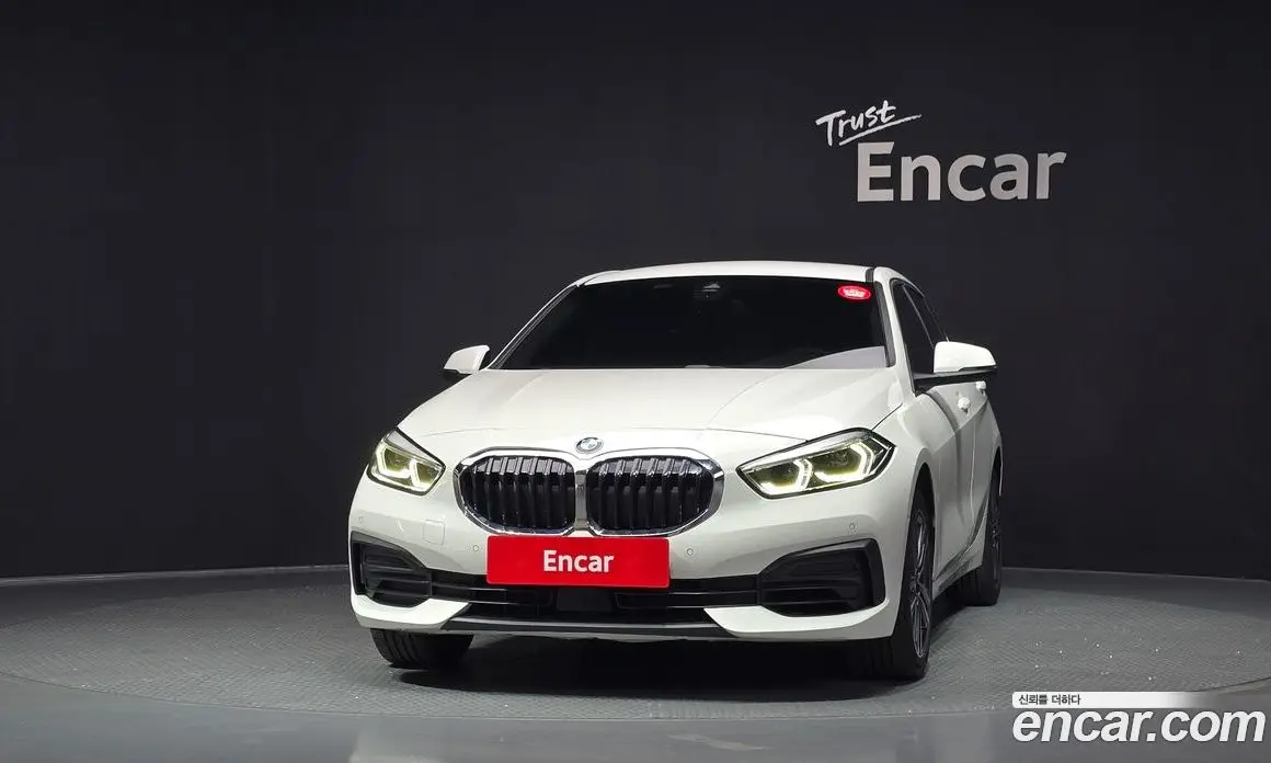 BMW 1 серия 2021 2.0 автомат (гидро), фото 3