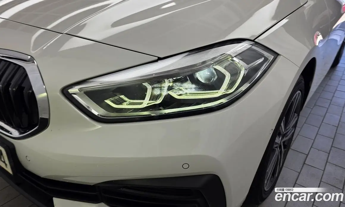 BMW 1 серия 2021 2.0 автомат (гидро), фото 8