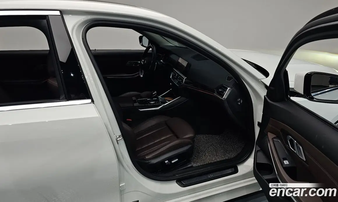 BMW 3 серия 2021 2.0 автомат (гидро), фото 15