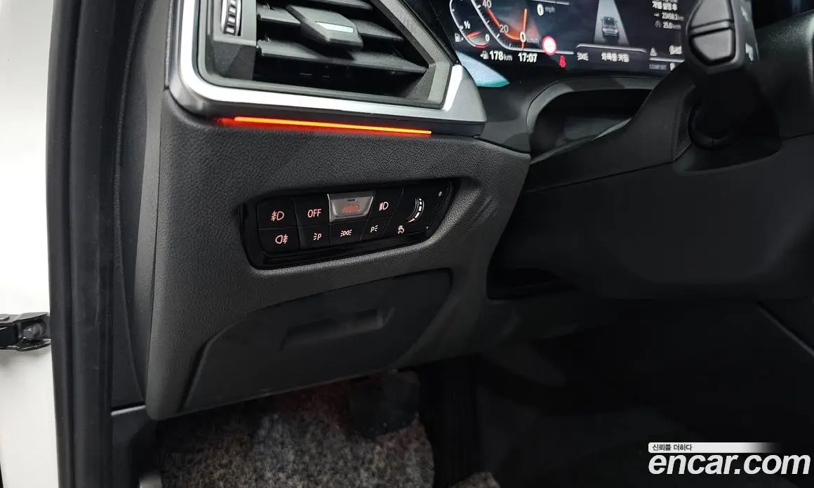 BMW 3 серия 2021 2.0 автомат (гидро), фото 28