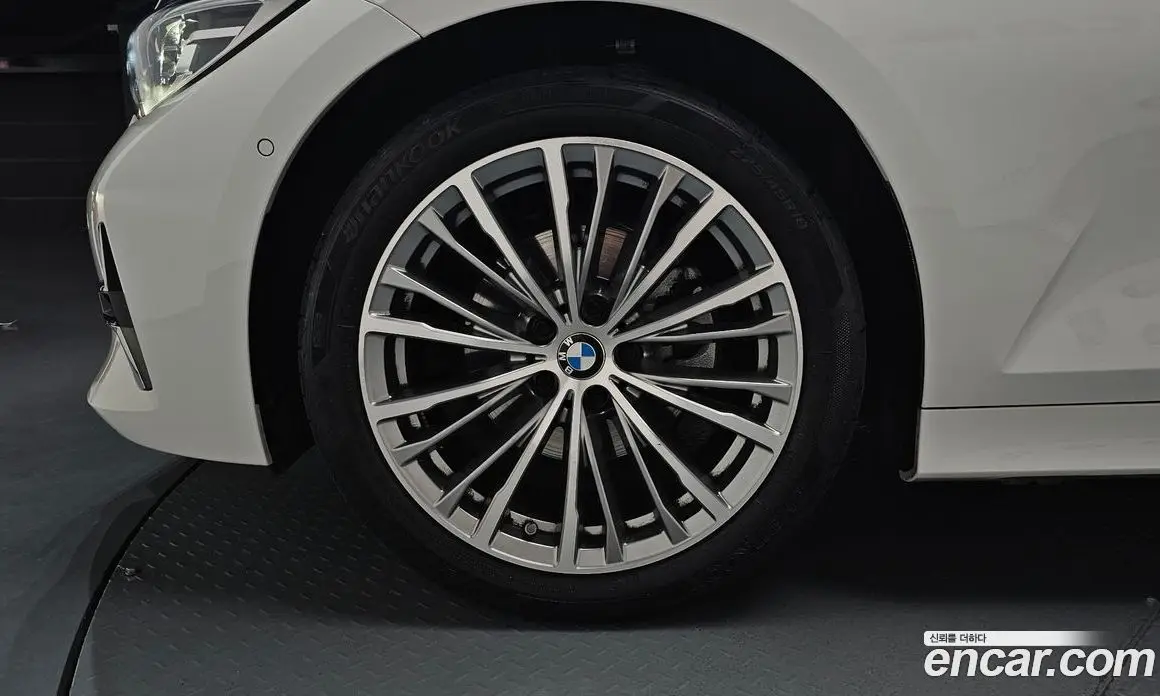 BMW 3 серия 2021 2.0 автомат (гидро), фото 4