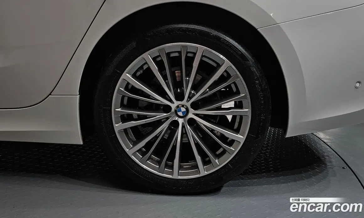 BMW 3 серия 2021 2.0 автомат (гидро), фото 6