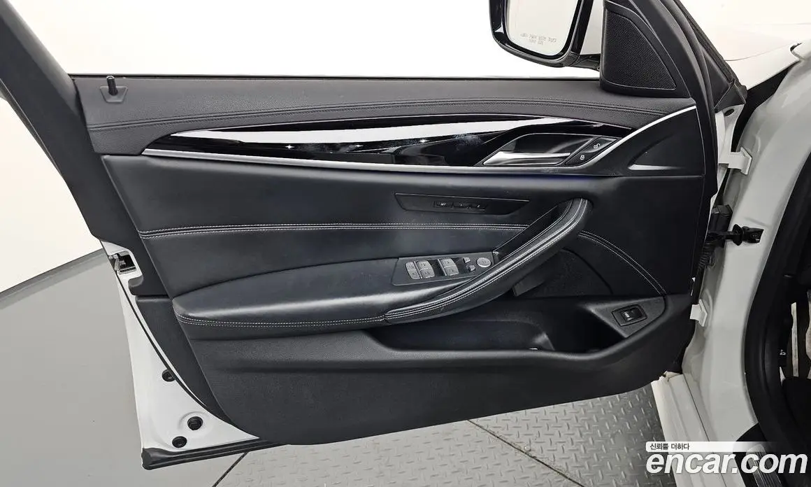 BMW 5 серия 2020 2.0 автомат (гидро), фото 14