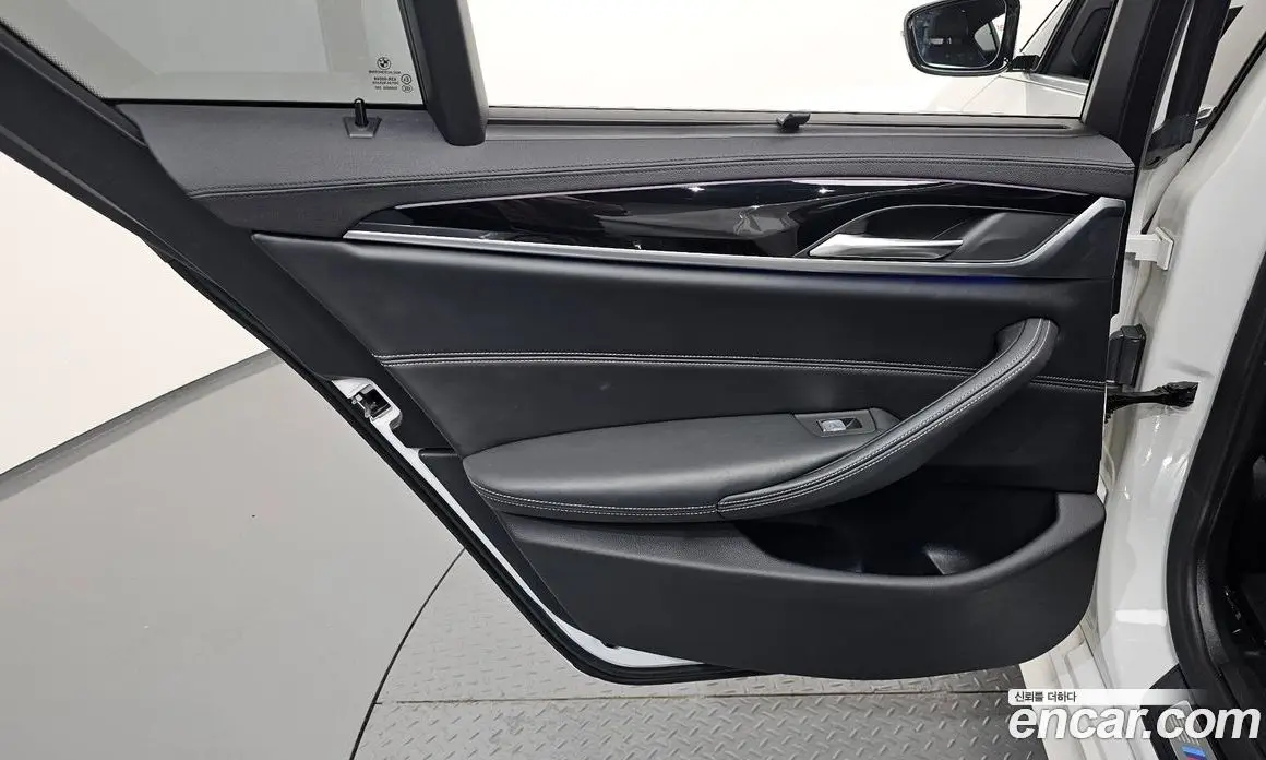 BMW 5 серия 2020 2.0 автомат (гидро), фото 15