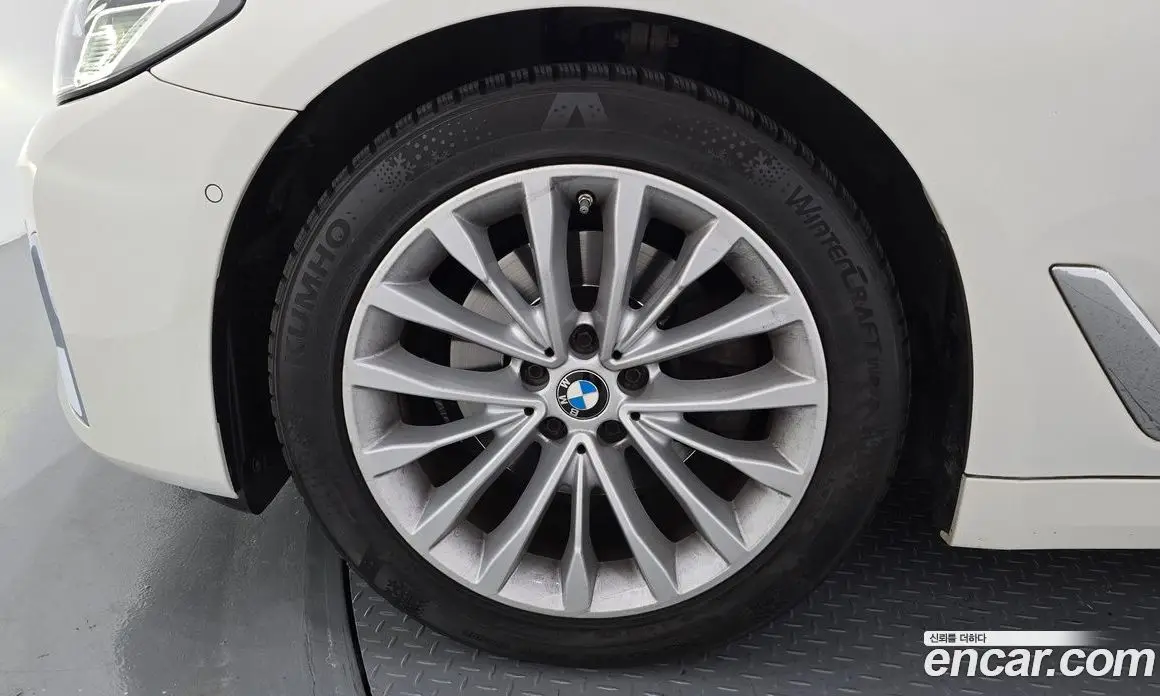 BMW 5 серия 2021 2.0 автомат (гидро), фото 5
