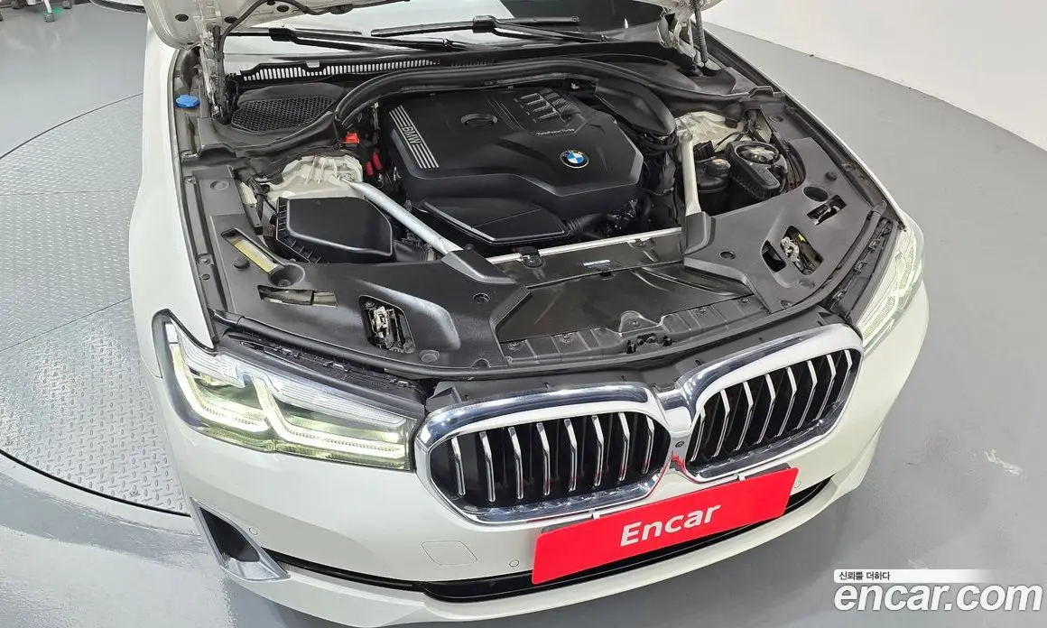 BMW 5 серия 2021 2.0 автомат (гидро), фото 6