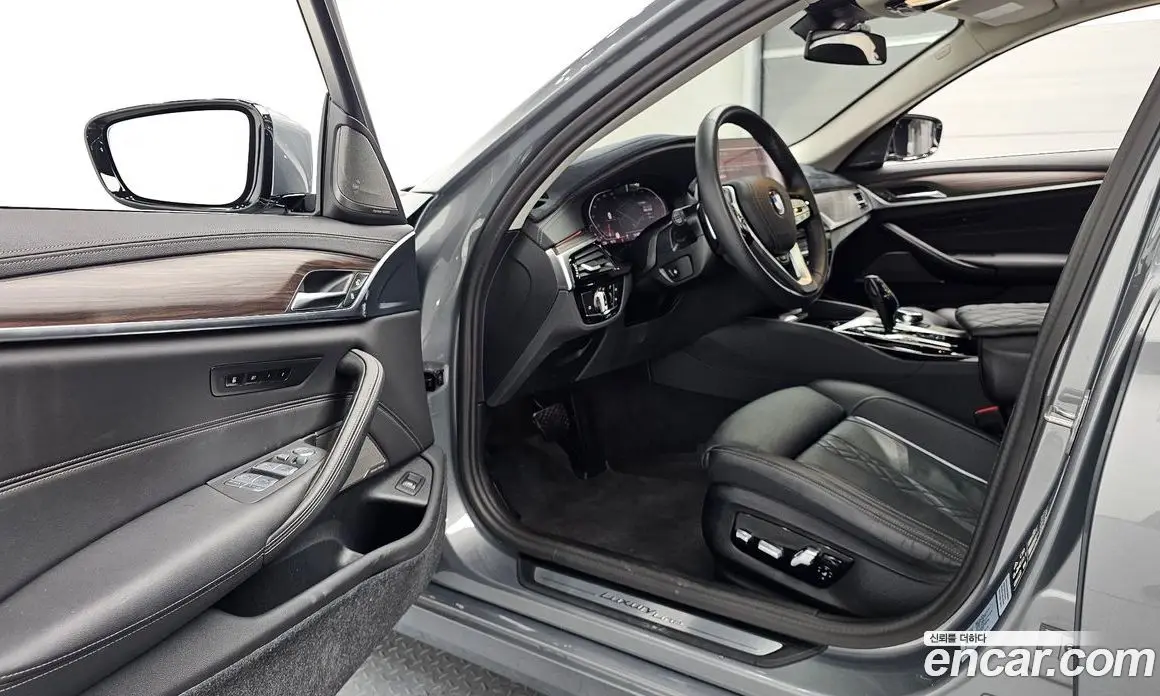 BMW 5 серия 2023 2.0 автомат (гидро), фото 13