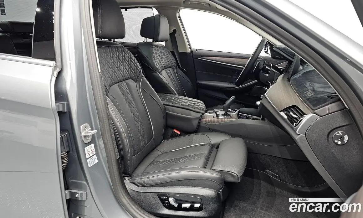 BMW 5 серия 2023 2.0 автомат (гидро), фото 17