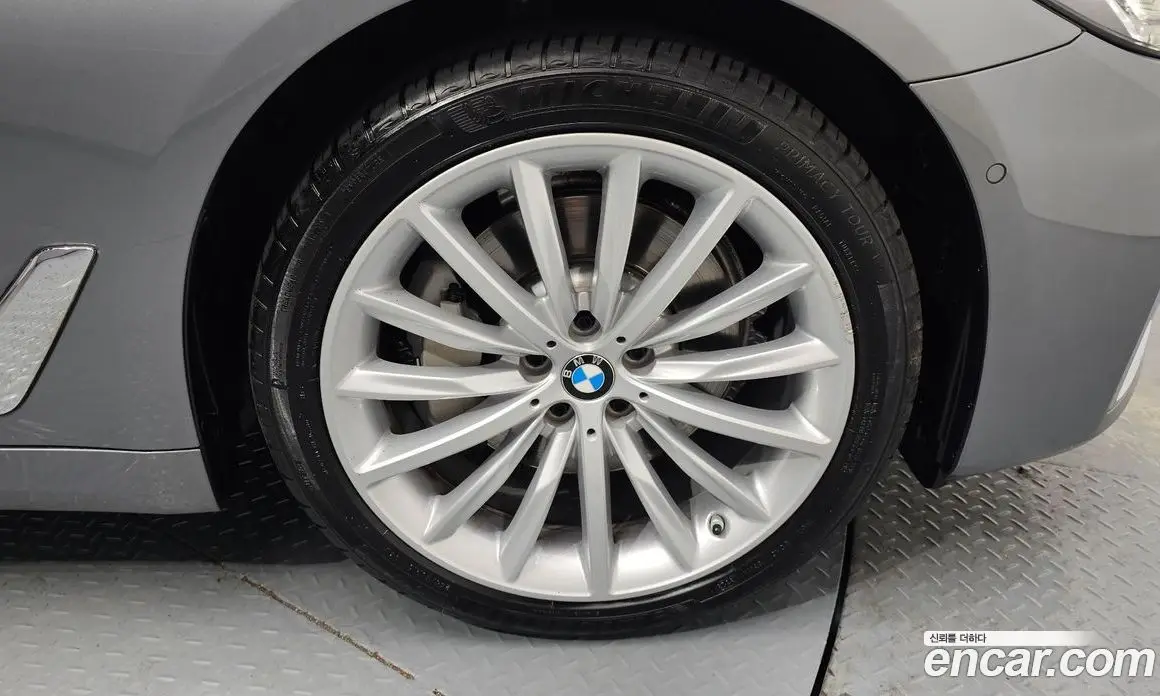 BMW 5 серия 2023 2.0 автомат (гидро), фото 7