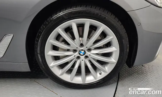BMW 5 серия 2023 2.0 автомат (гидро), миниатюра 7