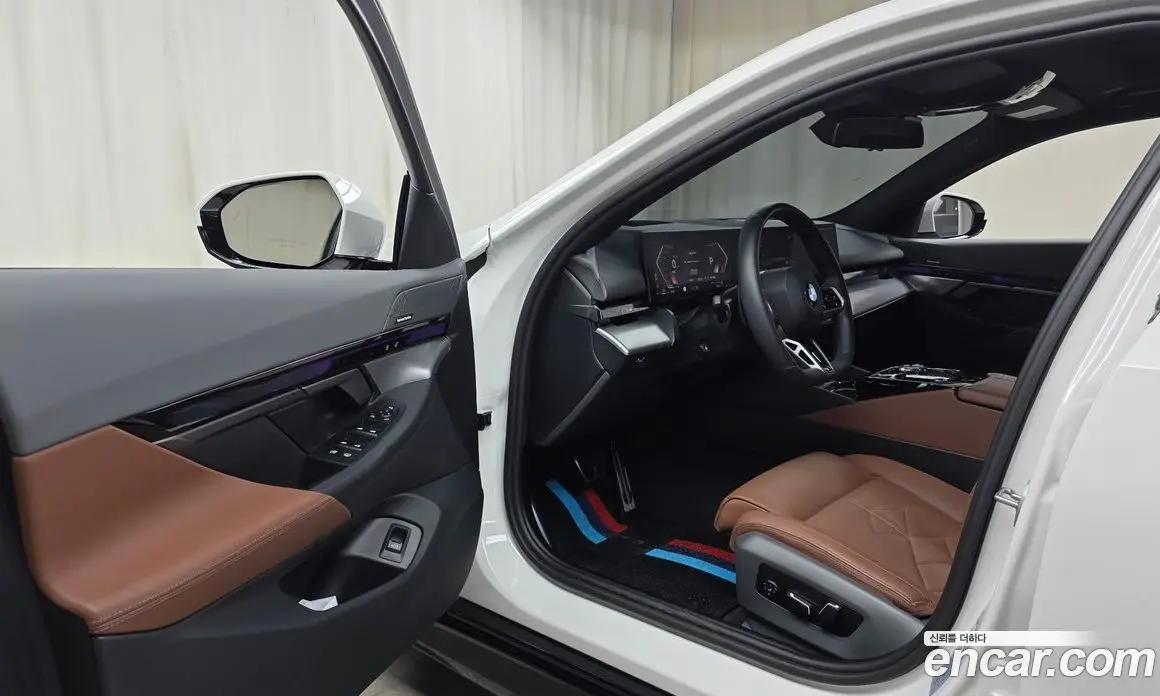 BMW 5 серия 2024 2.0 автомат (гидро), фото 13