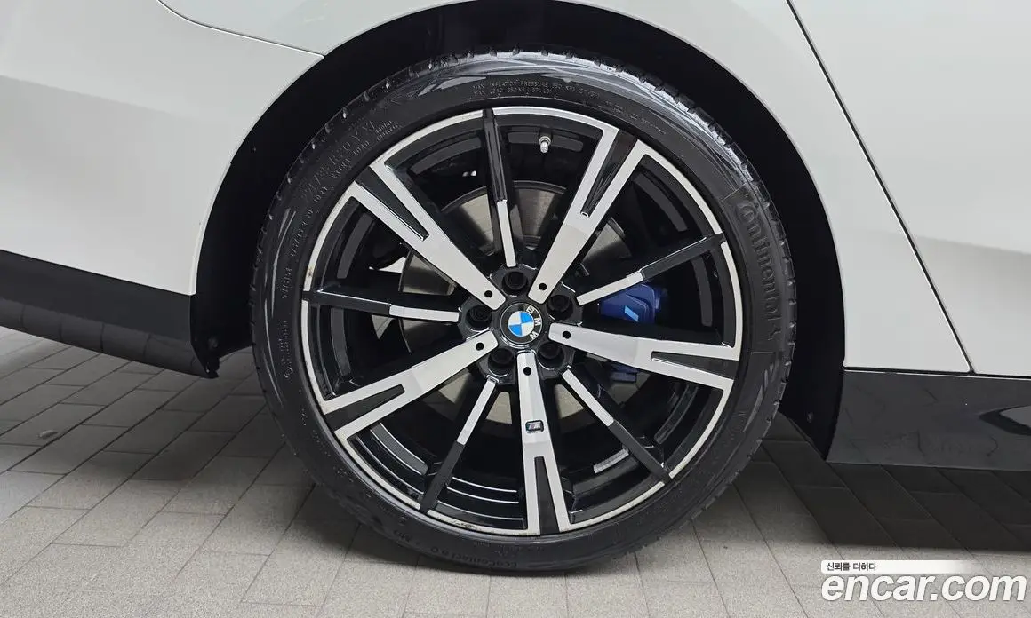 BMW 5 серия 2024 2.0 автомат (гидро), фото 5