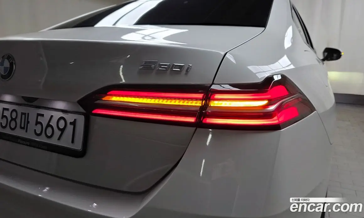 BMW 5 серия 2024 2.0 автомат (гидро), фото 9