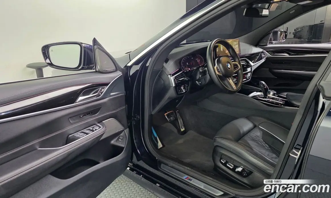 BMW 6 серия 2023 3.0 автомат (гидро), фото 13