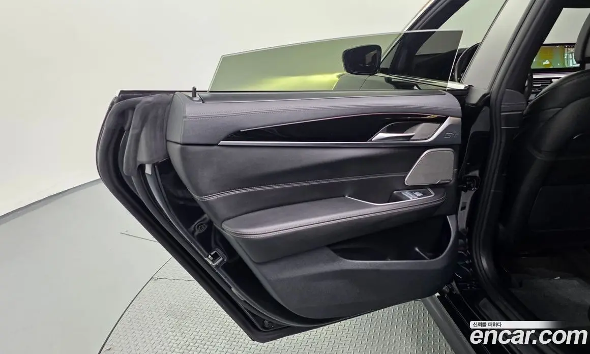 BMW 6 серия 2023 3.0 автомат (гидро), фото 15