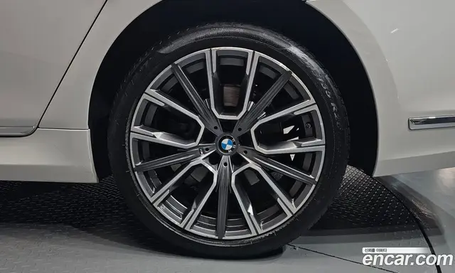 BMW 7 серия 2020 3.0 автомат (гидро), миниатюра 6