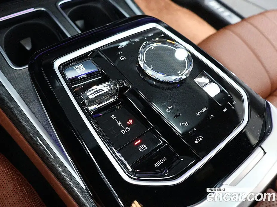 BMW 7 серия 2023 3.0 автомат (гидро), фото 10