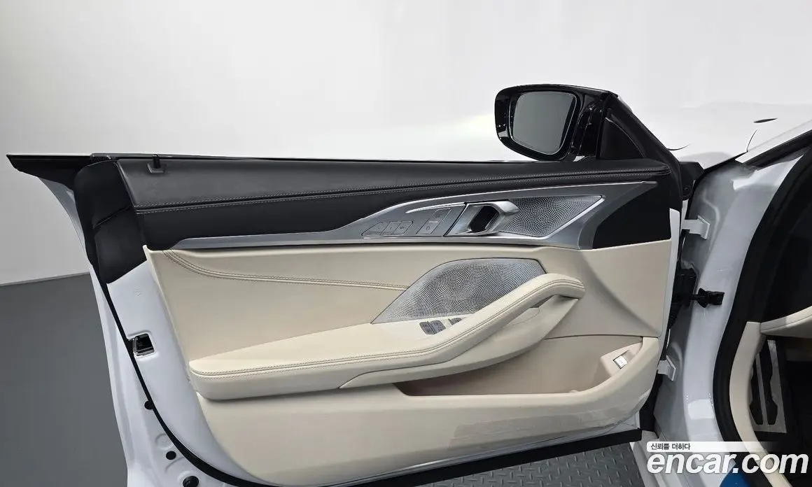 BMW 8 серия 2024 4.4 автомат (гидро), фото 14