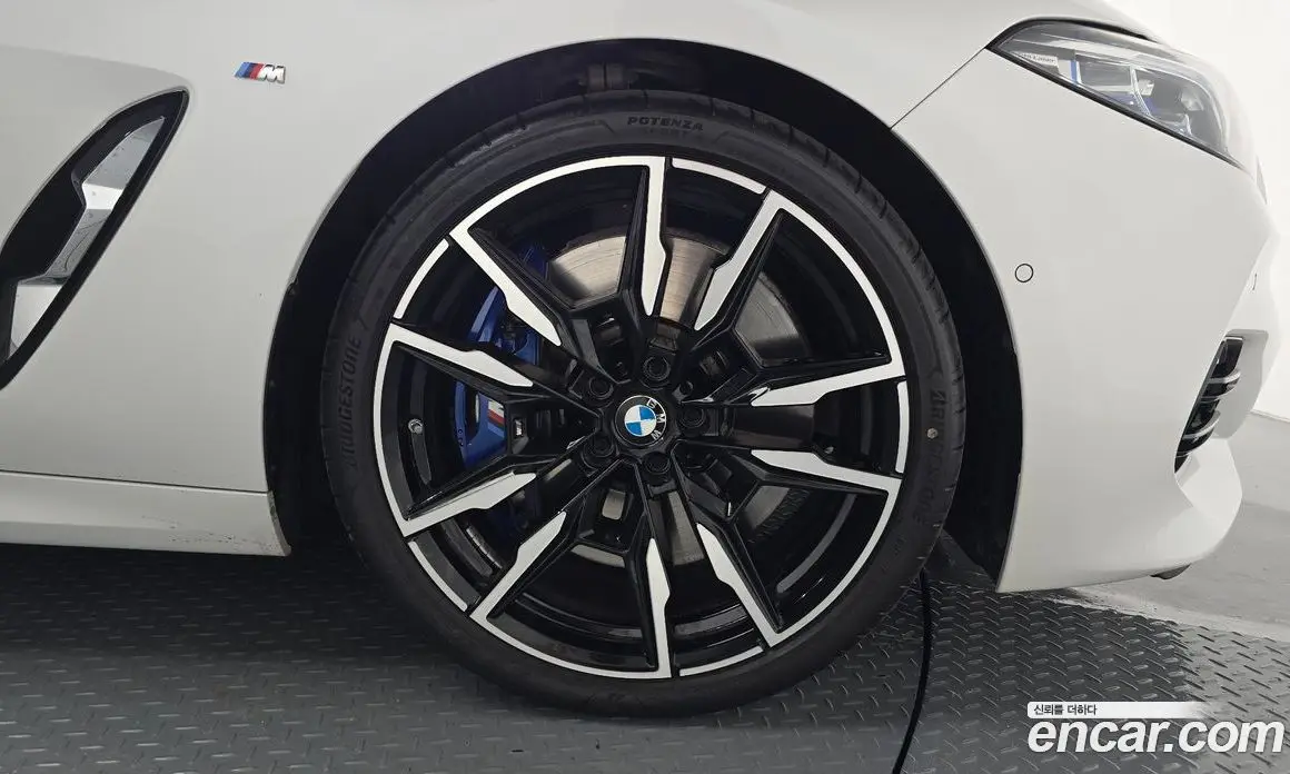 BMW 8 серия 2024 4.4 автомат (гидро), фото 7