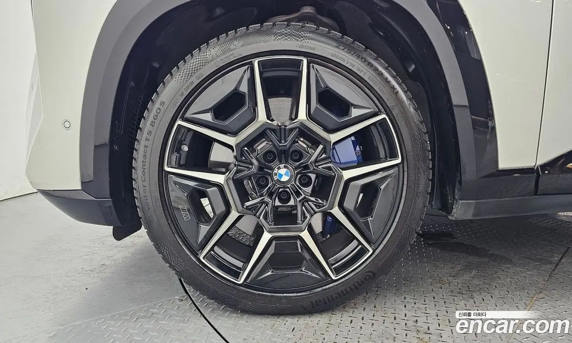 BMW XM 2023 4.4 автомат (гидро), фото 5 BMW XM 2023 4.4 автомат (гидро), фото 5