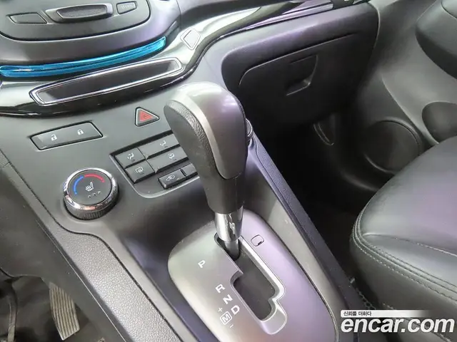 Chevrolet Orlando 2015 1.6 автомат (гидро), миниатюра 9
