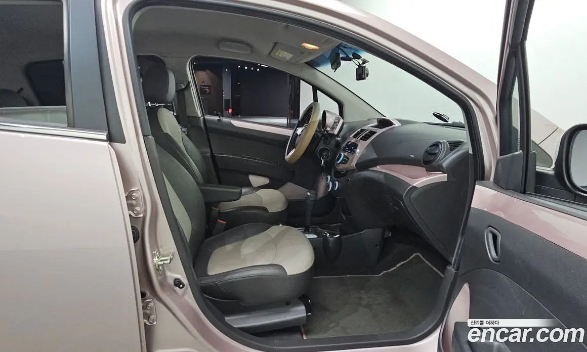 Chevrolet Spark 2012 1.0 автомат (гидро), фото 12
