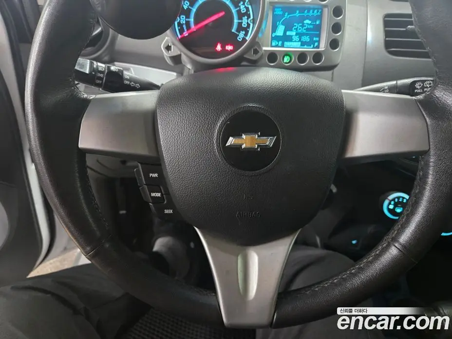 Chevrolet Spark 2012 1.0 автомат (гидро), фото 13