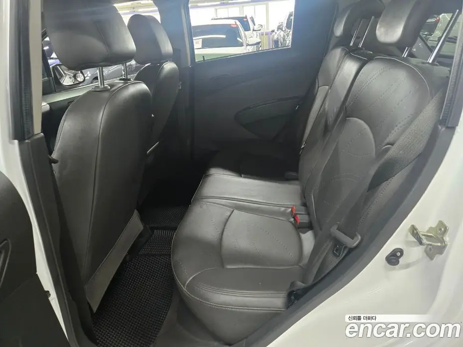 Chevrolet Spark 2012 1.0 автомат (гидро), фото 18