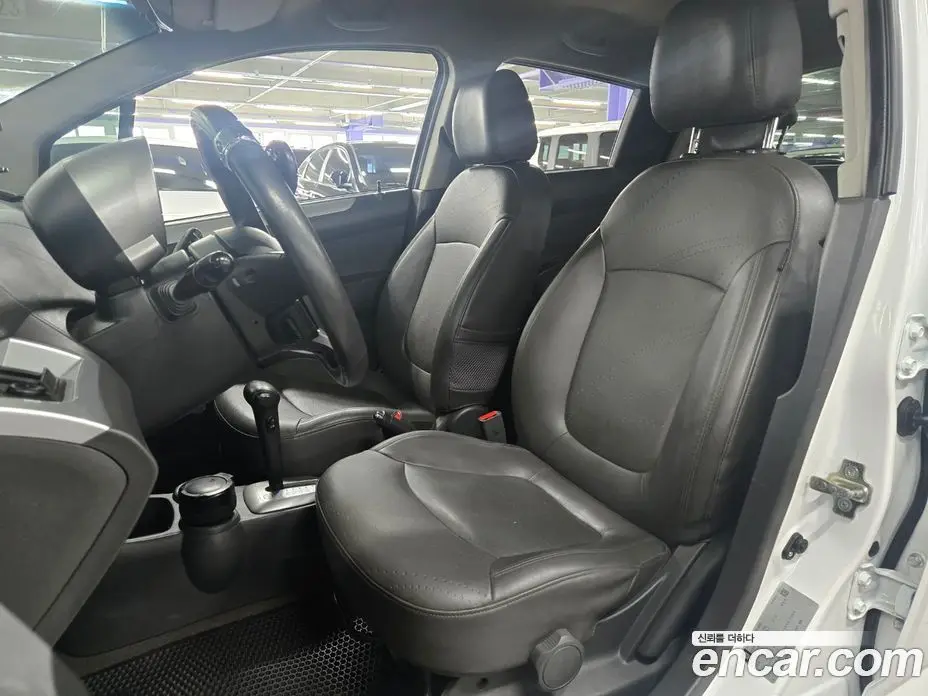 Chevrolet Spark 2012 1.0 автомат (гидро), фото 10
