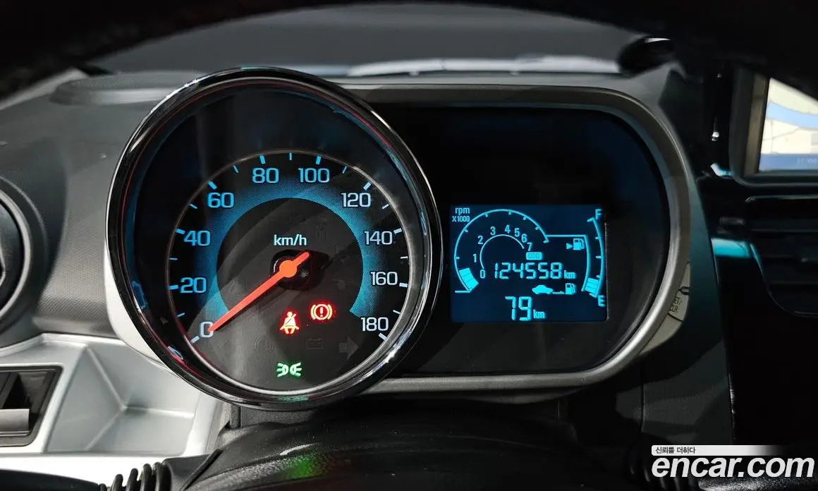 Chevrolet Spark 2013 1.0 автомат (гидро), фото 11