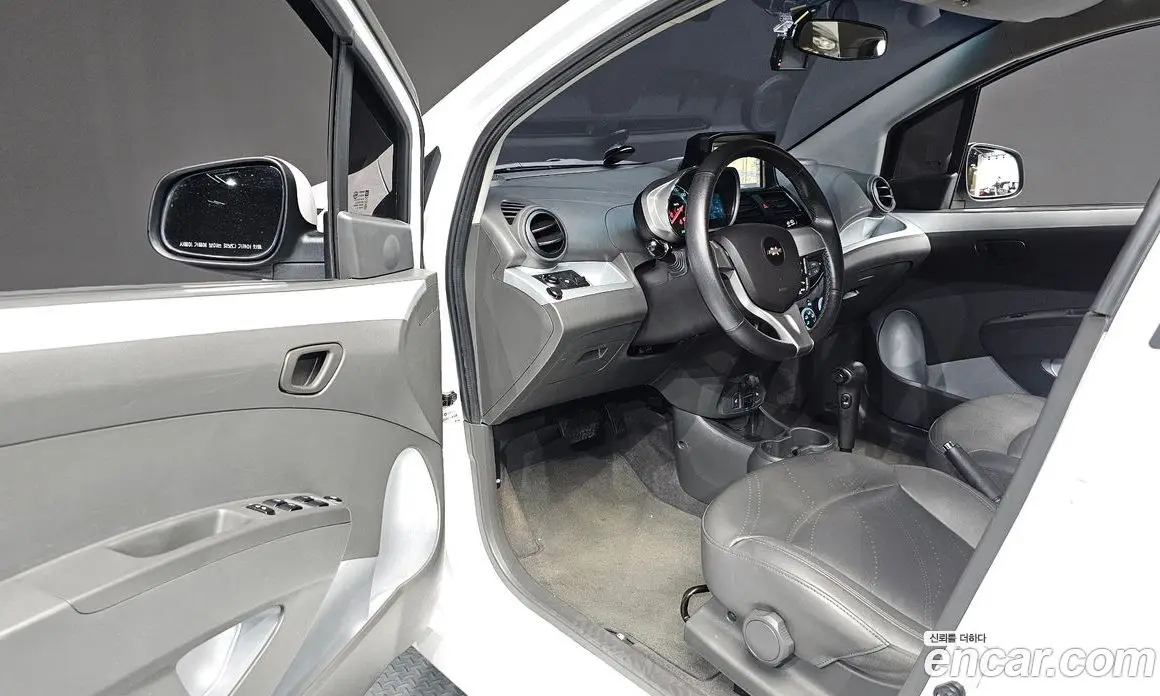 Chevrolet Spark 2013 1.0 автомат (гидро), фото 13