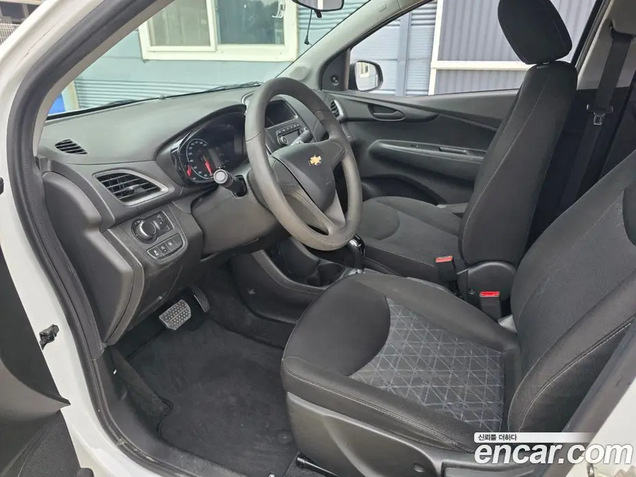 Chevrolet Spark 2018 1.0 автомат (вариатор), фото 14