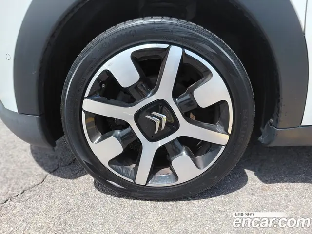 Citroen C4 Cactus 2017 1.6 автомат (робот), миниатюра 5 Citroen C4 Cactus 2017 1.6 автомат (робот), миниатюра 5
