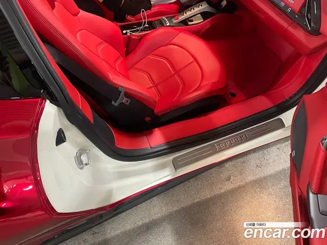 Ferrari 488 2018 3.9 автомат (гидро), миниатюра 10