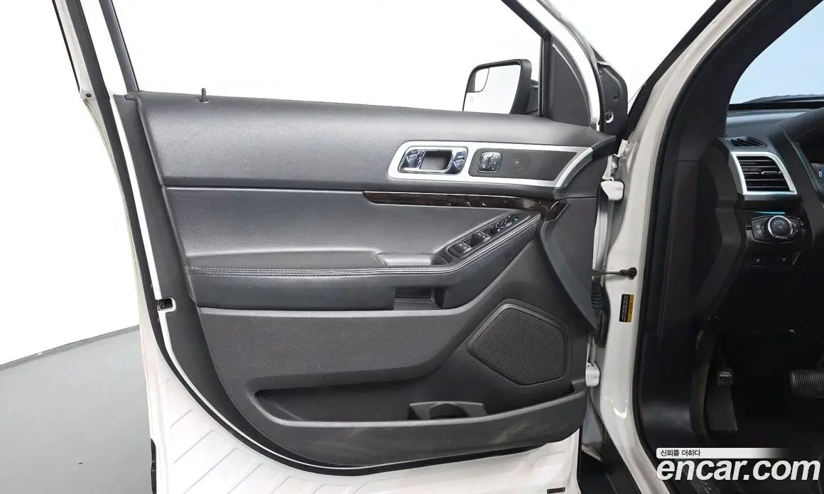 Ford Explorer 2015 3.5 автомат (гидро), фото 13