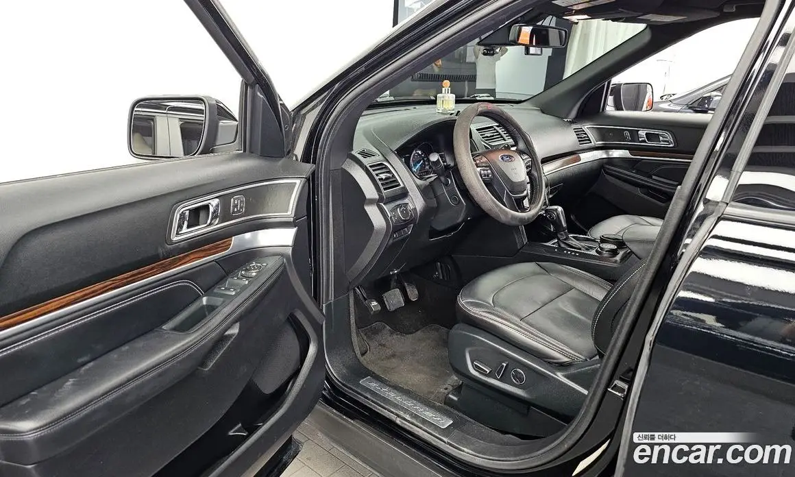 Ford Explorer 2018 2.3 автомат (гидро), фото 10