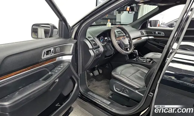Ford Explorer 2018 2.3 автомат (гидро), миниатюра 10
