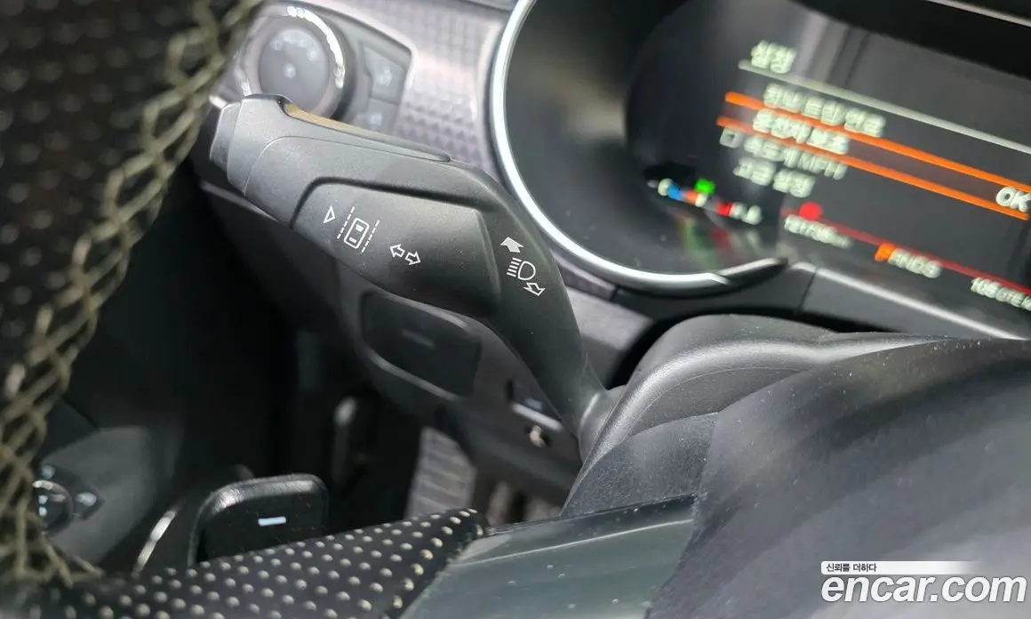 Ford Mustang 2019 2.3 автомат (гидро), фото 27