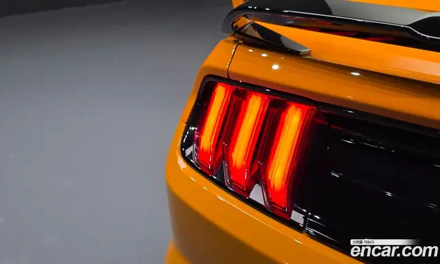 Ford Mustang 2019 2.3 автомат (гидро), миниатюра 9