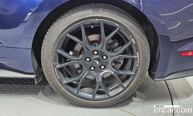 Ford Mustang 2019 2.3 автомат (гидро), миниатюра 5