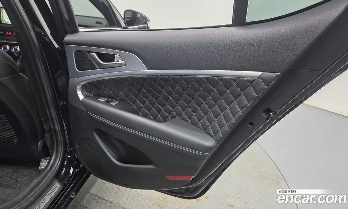Genesis G70 2019 2.0 автомат (гидро), фото 15