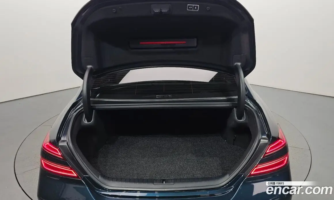Genesis G70 2022 2.0 автомат (гидро), фото 23