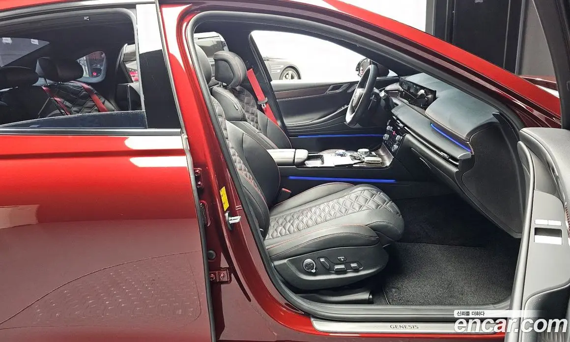 Genesis G80 2025 2.5 автомат (гидро), фото 16