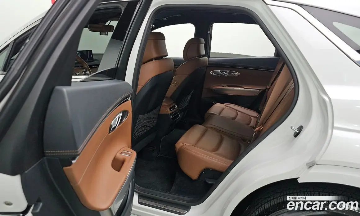 Genesis GV70 2022 2.5 автомат (гидро), фото 25