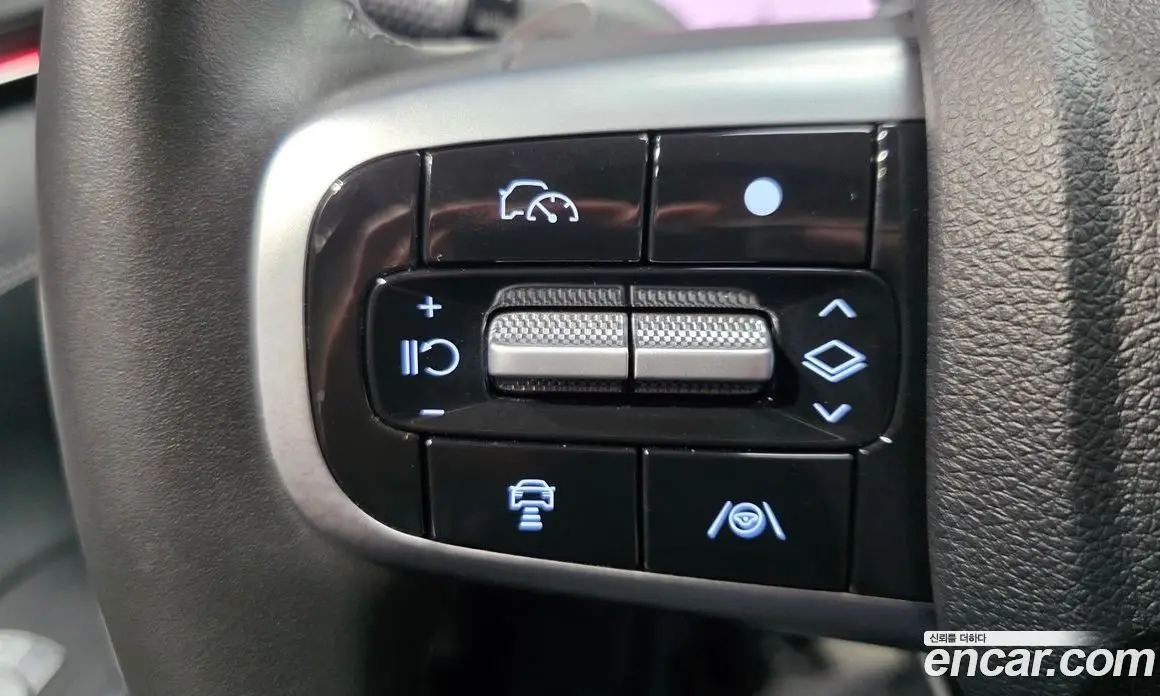 Genesis GV70 2024 2.5 автомат (гидро), фото 20